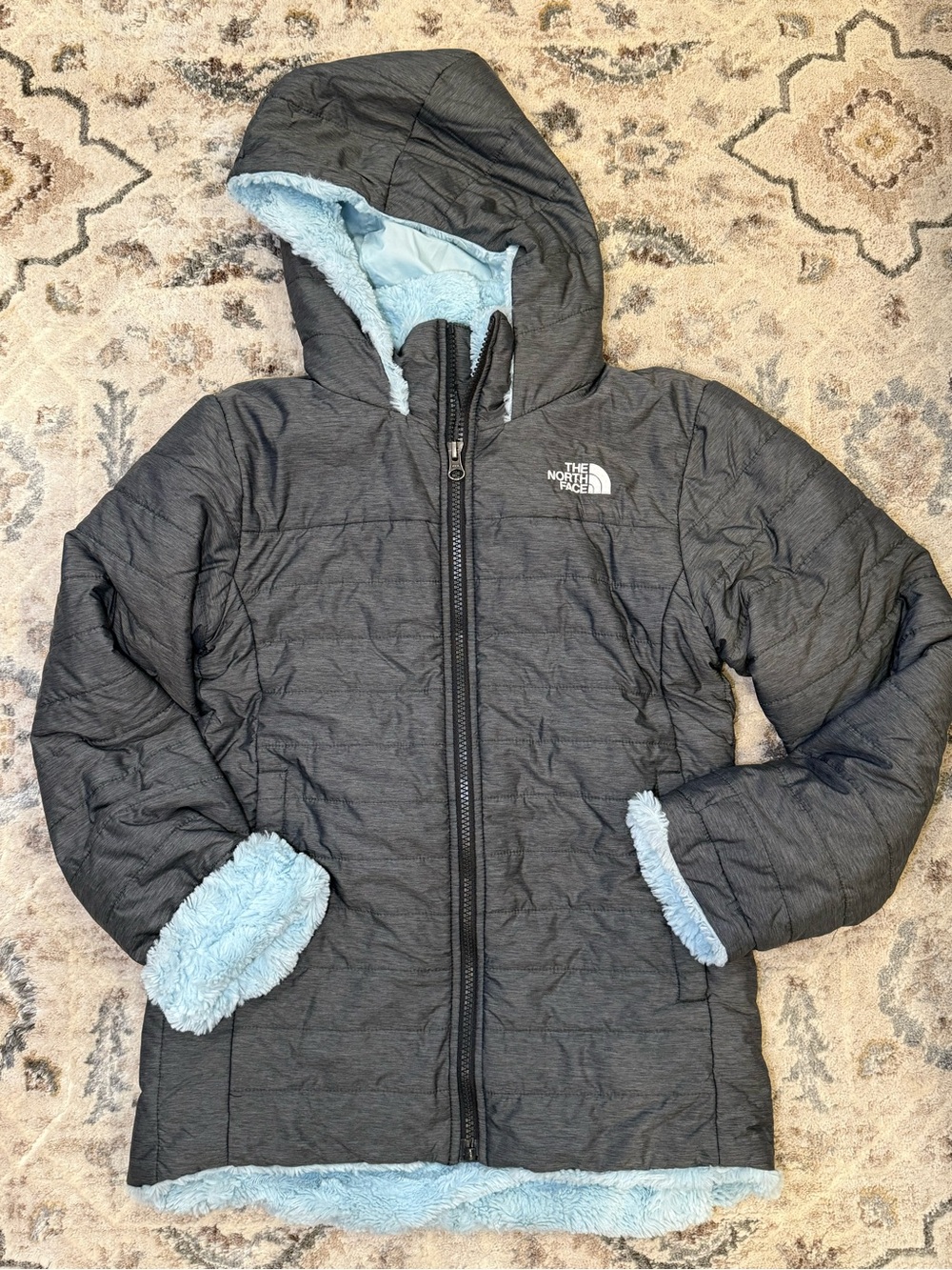 The North Face Kids Hooded Puffer Jacket in Dark Gray SZ 10-12